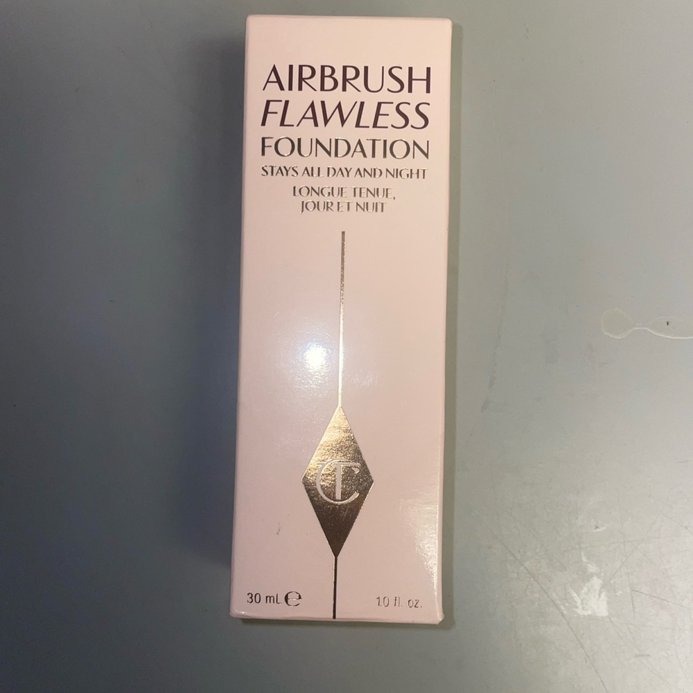 Charlotte Tilbury Airbrush Flawless Foundation in 11 Warm Chaud NEW NEVER OPENED